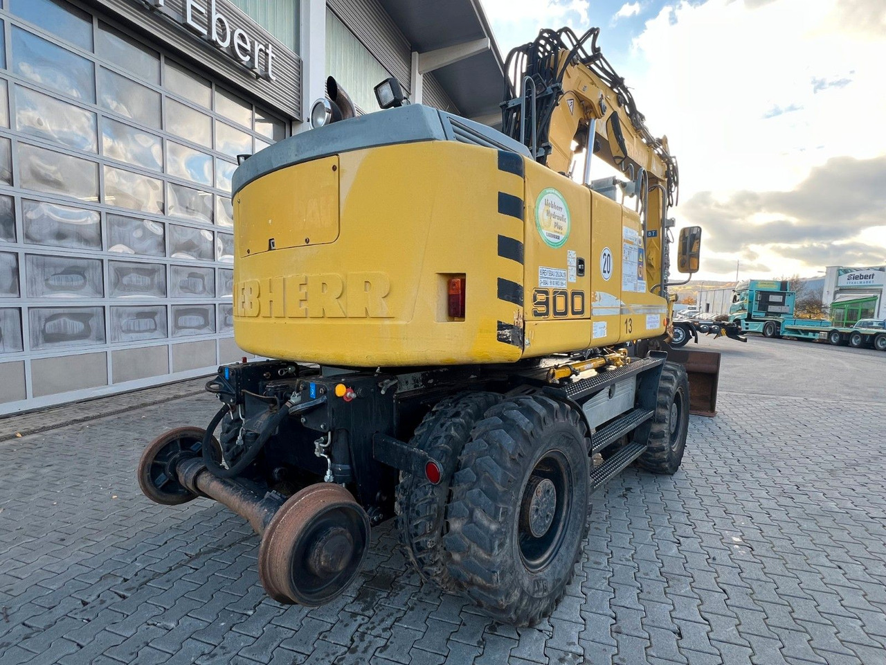 Liebherr A 900 C ZW Litronic / 19.393 h / 2011 - Ekskavator roda: gambar 3 Liebherr A 900 C ZW Litronic / 19.393 h / 2011 - Ekskavator roda: gambar 3