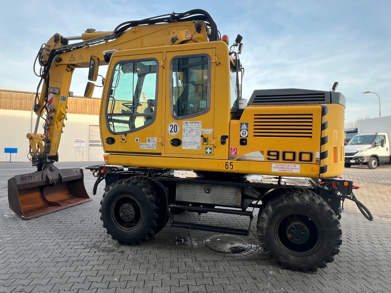 Liebherr A 900 C ZW Litronic / 19.616 h / 2009 - Ekskavator roda: gambar 5 Liebherr A 900 C ZW Litronic / 19.616 h / 2009 - Ekskavator roda: gambar 5