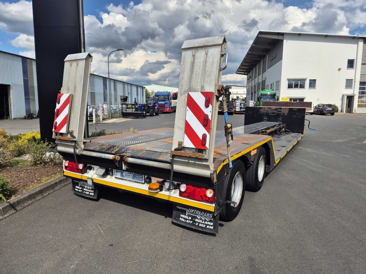 LinTrailers S2A 14 LSDN Teleskopierbar BPW-Achsen 57.000km - Semi-trailer low bed: gambar 2 LinTrailers S2A 14 LSDN Teleskopierbar BPW-Achsen 57.000km - Semi-trailer low bed: gambar 2