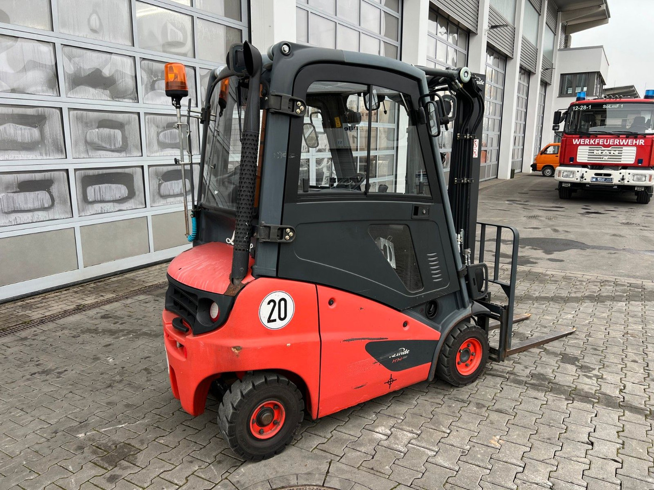 Linde H14D-01 / Triplex: 4.60m! / SS / nur 1.672h! - Forklift diesel: gambar 3 Linde H14D-01 / Triplex: 4.60m! / SS / nur 1.672h! - Forklift diesel: gambar 3