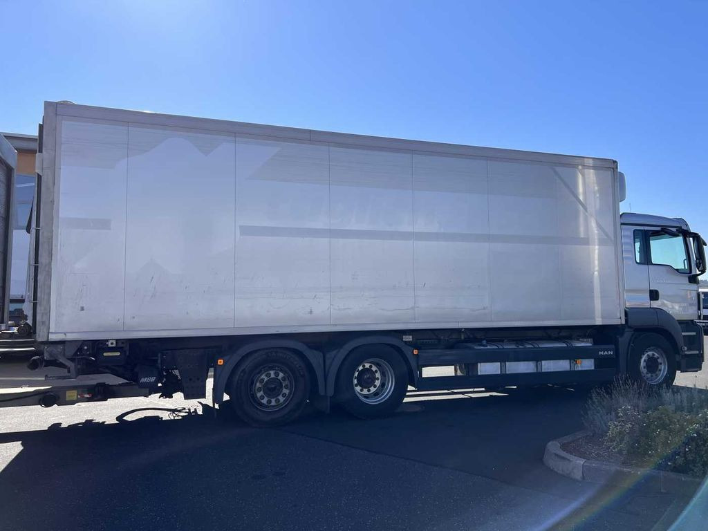 MAN TGS 26.440 6x2 BL LBW 2.000kg Carrier Supra 850 - Truk berpendingin: gambar 5 MAN TGS 26.440 6x2 BL LBW 2.000kg Carrier Supra 850 - Truk berpendingin: gambar 5