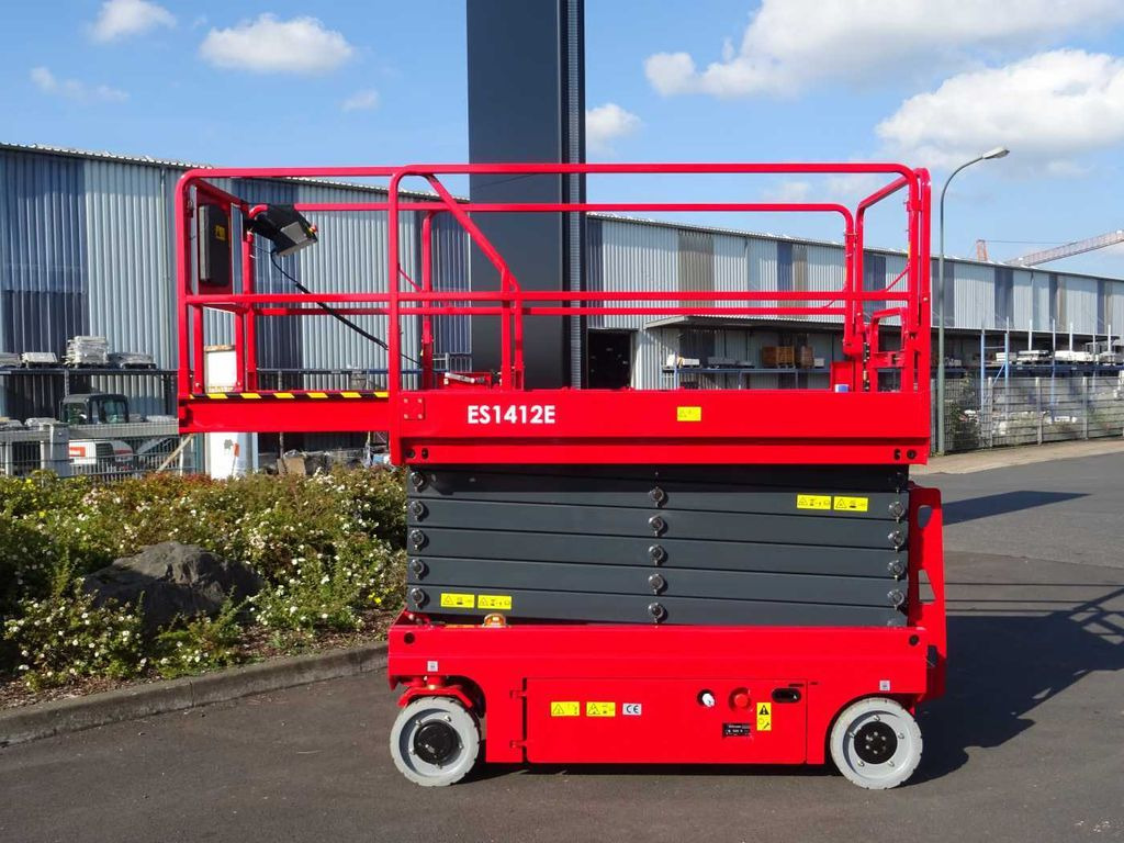Magni ES1412E Scherenbühne // 13.8m Arbeitshöhe Magni ES1412E Scherenbühne // 13.8m Arbeitshöhe - Scissor lifts: gambar 5 Magni ES1412E Scherenbühne // 13.8m Arbeitshöhe Magni ES1412E Scherenbühne // 13.8m Arbeitshöhe - Scissor lifts: gambar 5