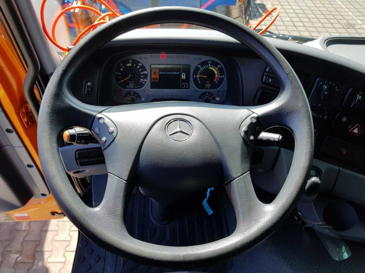 Leasing  Mercedes-Benz Actros 2032 A 4x4 Bucher STKF 9500 Airport Mercedes-Benz Actros 2032 A 4x4 Bucher STKF 9500 Airport: gambar 14