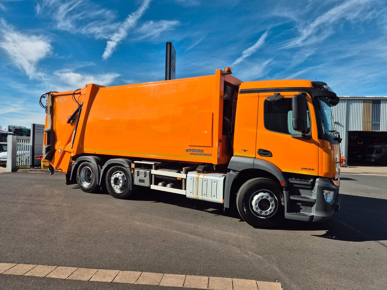 Mercedes-Benz Actros 2533 L Faun Variopress II524 V19 Zoeller - Truk sampah: gambar 5 Mercedes-Benz Actros 2533 L Faun Variopress II524 V19 Zoeller - Truk sampah: gambar 5