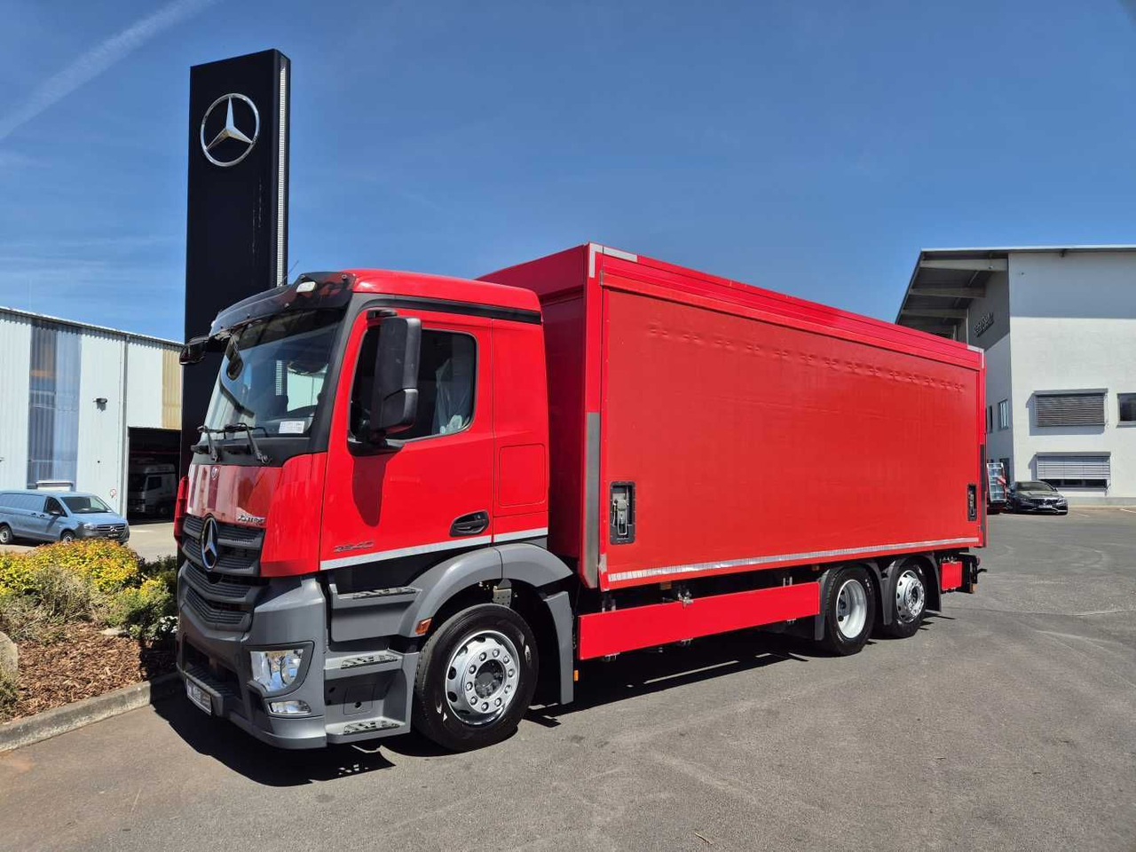 Mercedes-Benz Antos 2540 LnR 6x2 LBW Schiebeplanen AHK - Truk dengan terpal samping: gambar 2 Mercedes-Benz Antos 2540 LnR 6x2 LBW Schiebeplanen AHK - Truk dengan terpal samping: gambar 2