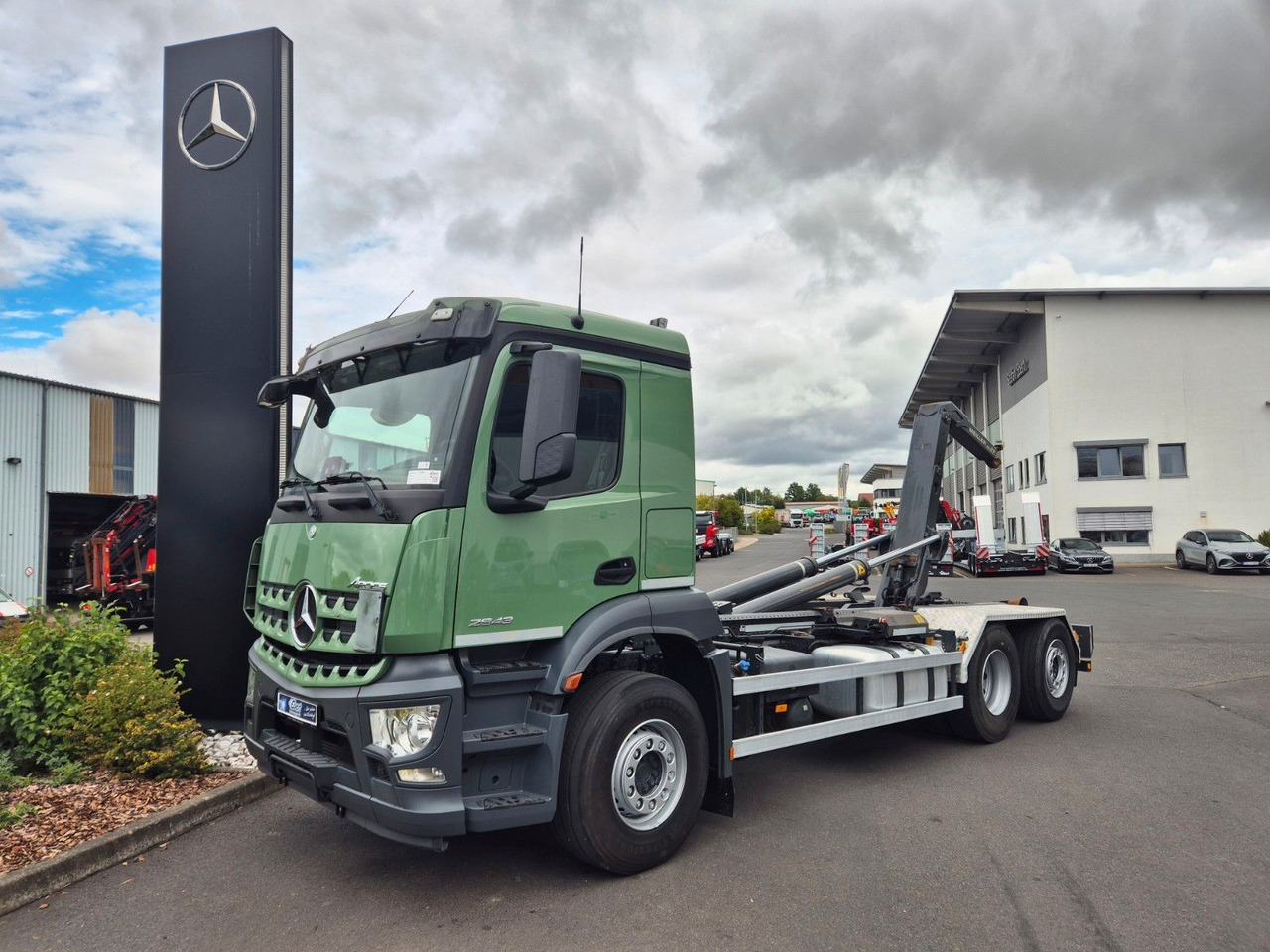 Mercedes-Benz Arocs 2643 L 6x2-4 Meiller RS 21.65 Funk AHK - Hook lift: gambar 1 Mercedes-Benz Arocs 2643 L 6x2-4 Meiller RS 21.65 Funk AHK - Hook lift: gambar 1