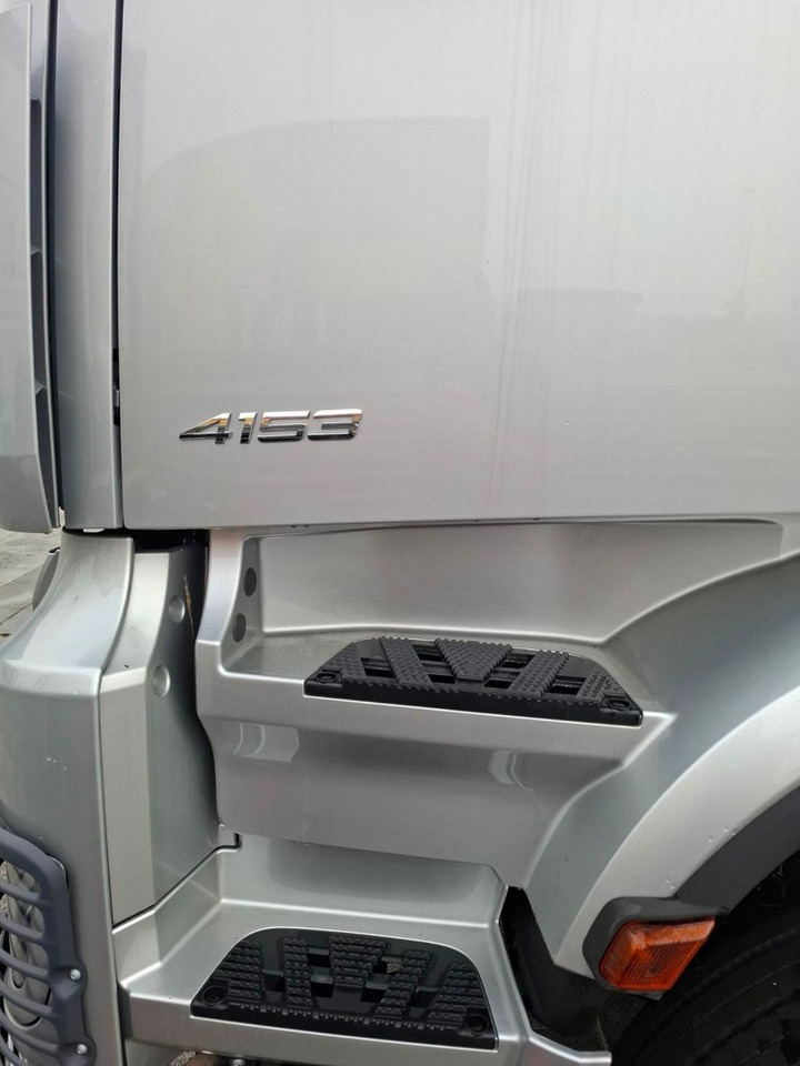 Mercedes-Benz Arocs 4153 8x4 Fahrgestell - Truk sasis: gambar 4 Mercedes-Benz Arocs 4153 8x4 Fahrgestell - Truk sasis: gambar 4