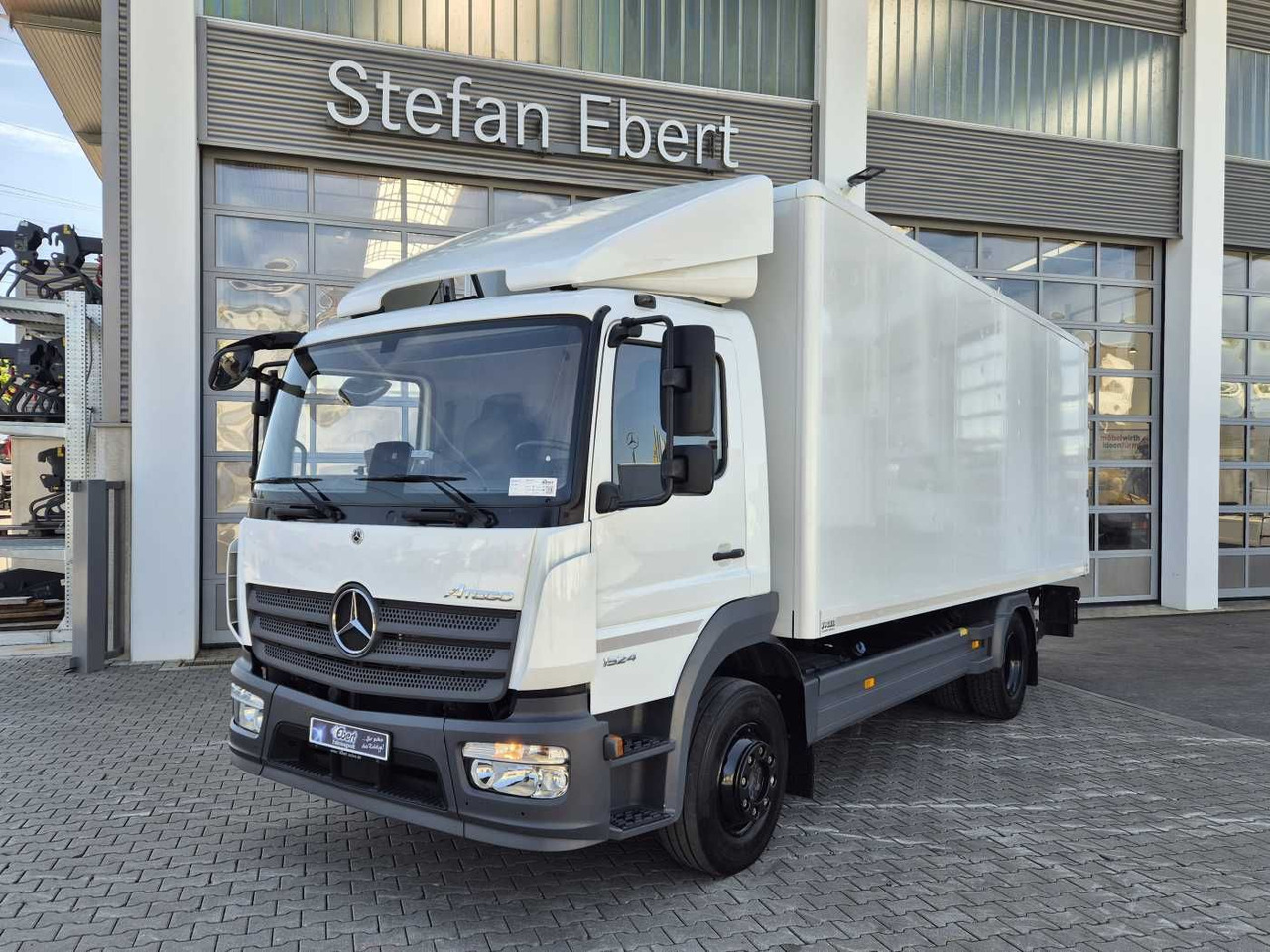Mercedes-Benz Atego 1524 L Klima Standheizung LBW 1.500kg - Truk box: gambar 3 Mercedes-Benz Atego 1524 L Klima Standheizung LBW 1.500kg - Truk box: gambar 3