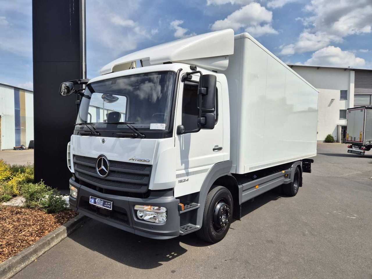 Mercedes-Benz Atego 1524 L LBW 1.500kg Standheizung Klima - Truk box: gambar 2 Mercedes-Benz Atego 1524 L LBW 1.500kg Standheizung Klima - Truk box: gambar 2