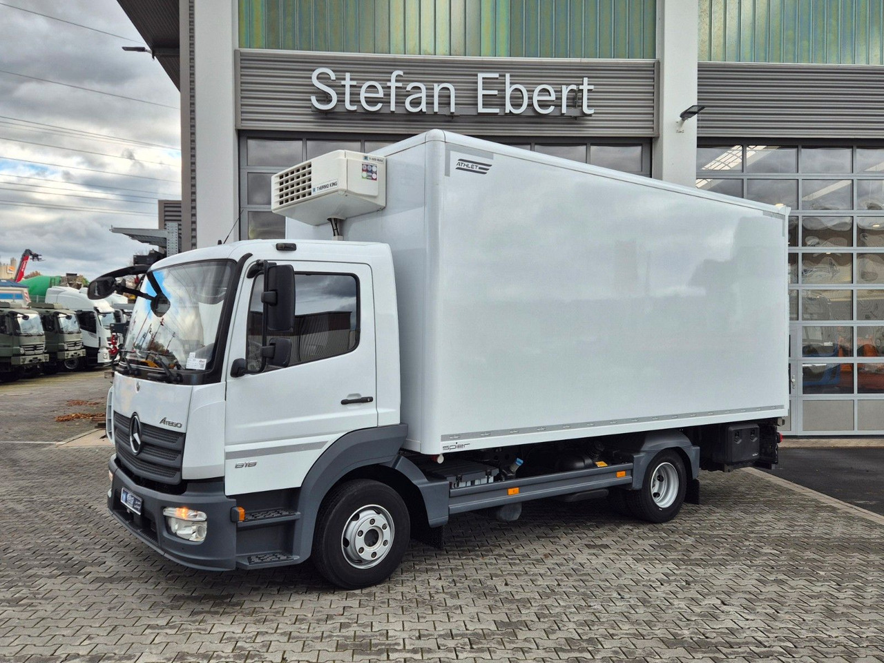 Mercedes-Benz Atego 818 L 4x2 LBW ThermoKing V-600 - Van berpendingin: gambar 3 Mercedes-Benz Atego 818 L 4x2 LBW ThermoKing V-600 - Van berpendingin: gambar 3