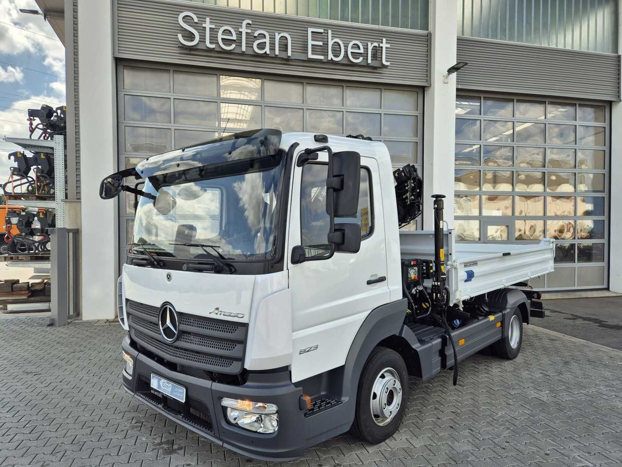 Mercedes-Benz Atego 823 KK Kipper+Kran+Funk+Greifersteuerung - Van jungkit: gambar 2 Mercedes-Benz Atego 823 KK Kipper+Kran+Funk+Greifersteuerung - Van jungkit: gambar 2