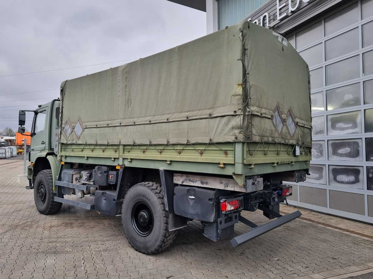 Truk flatbed Mercedes-Benz Axor 1829 A 4x4 Pritsche/Plane 10 Stück: gambar 8