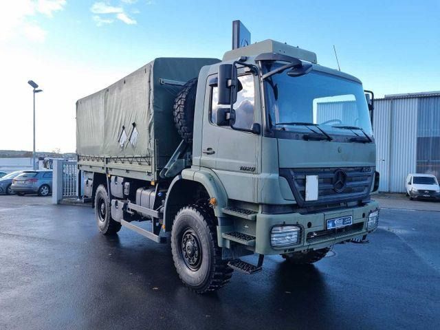 Mercedes-Benz Axor 1829 A 4x4 Pritsche/Plane 3 Stück - Truk dengan terpal samping: gambar 3 Mercedes-Benz Axor 1829 A 4x4 Pritsche/Plane 3 Stück - Truk dengan terpal samping: gambar 3