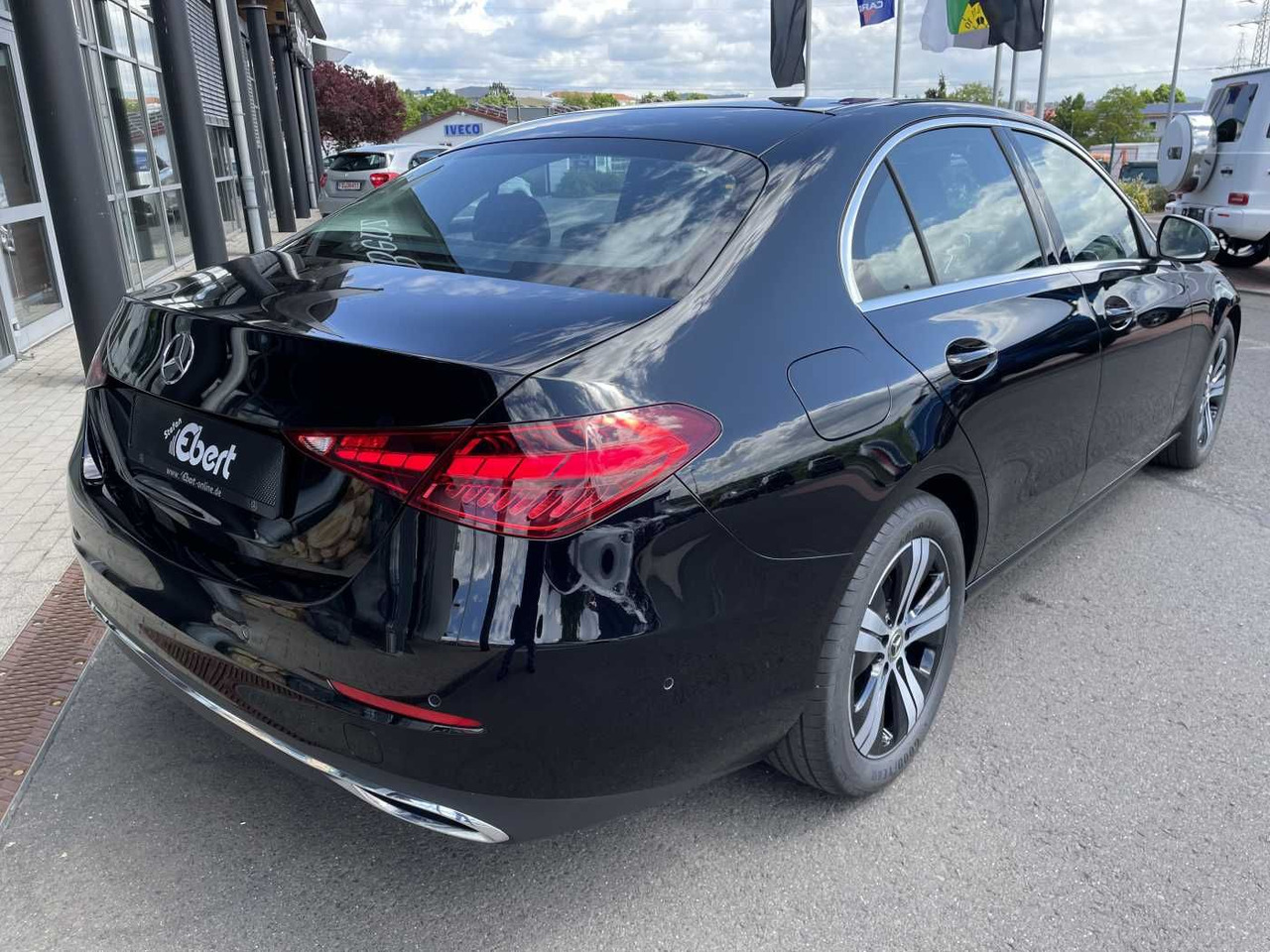 Mercedes-Benz C 180 9G Avantgarde Memory+Distr+ 360°+Keyless+L - Mobil sedan: gambar 4 Mercedes-Benz C 180 9G Avantgarde Memory+Distr+ 360°+Keyless+L - Mobil sedan: gambar 4