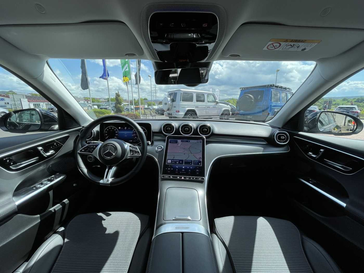 Mobil sedan Mercedes-Benz C 180 9G Avantgarde Memory+Distr+ 360°+Keyless+L: gambar 11