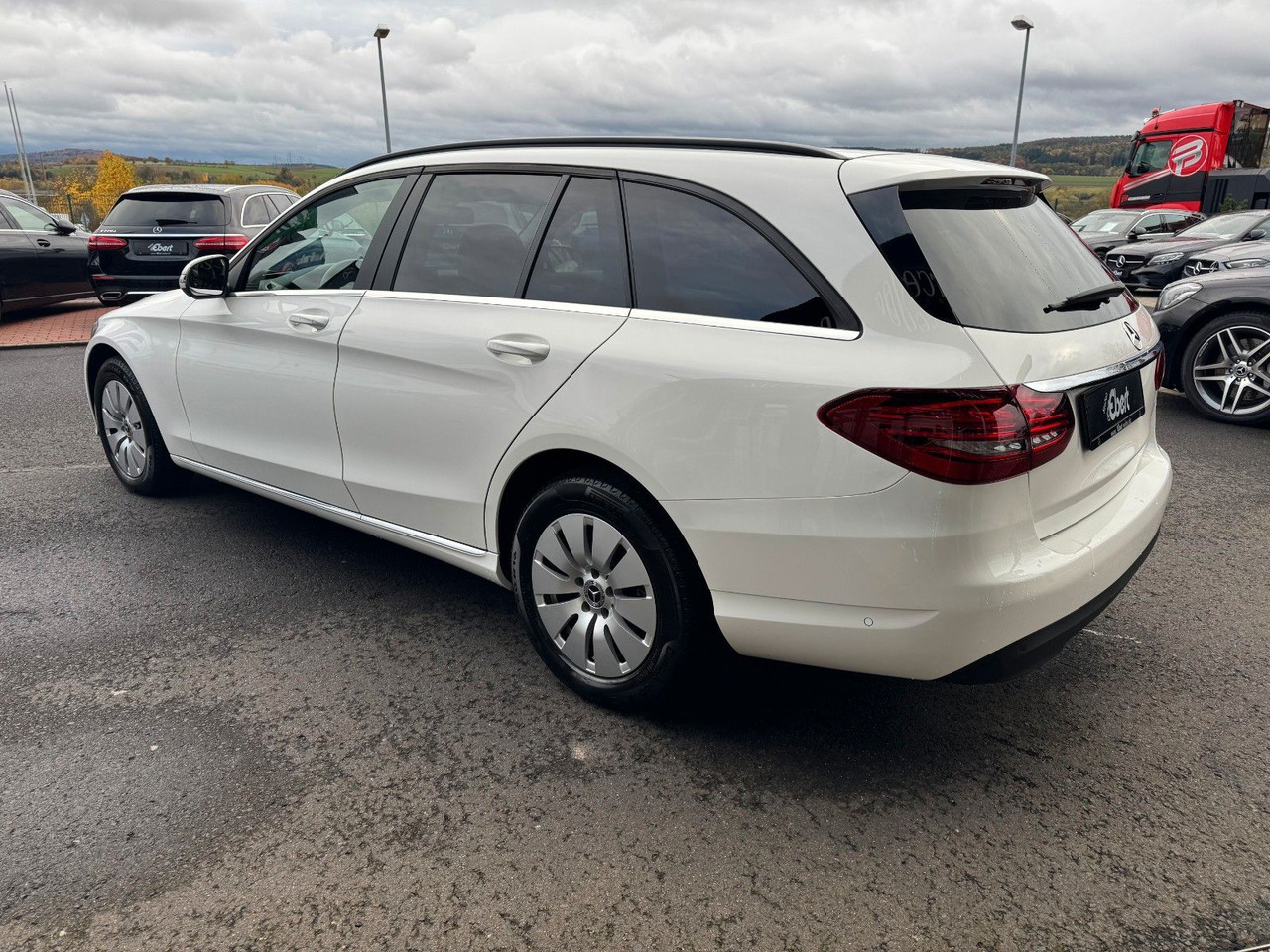 Mercedes-Benz C 180d T LED+RKamera+SHZ+DAB - Station wagon: gambar 3 Mercedes-Benz C 180d T LED+RKamera+SHZ+DAB - Station wagon: gambar 3