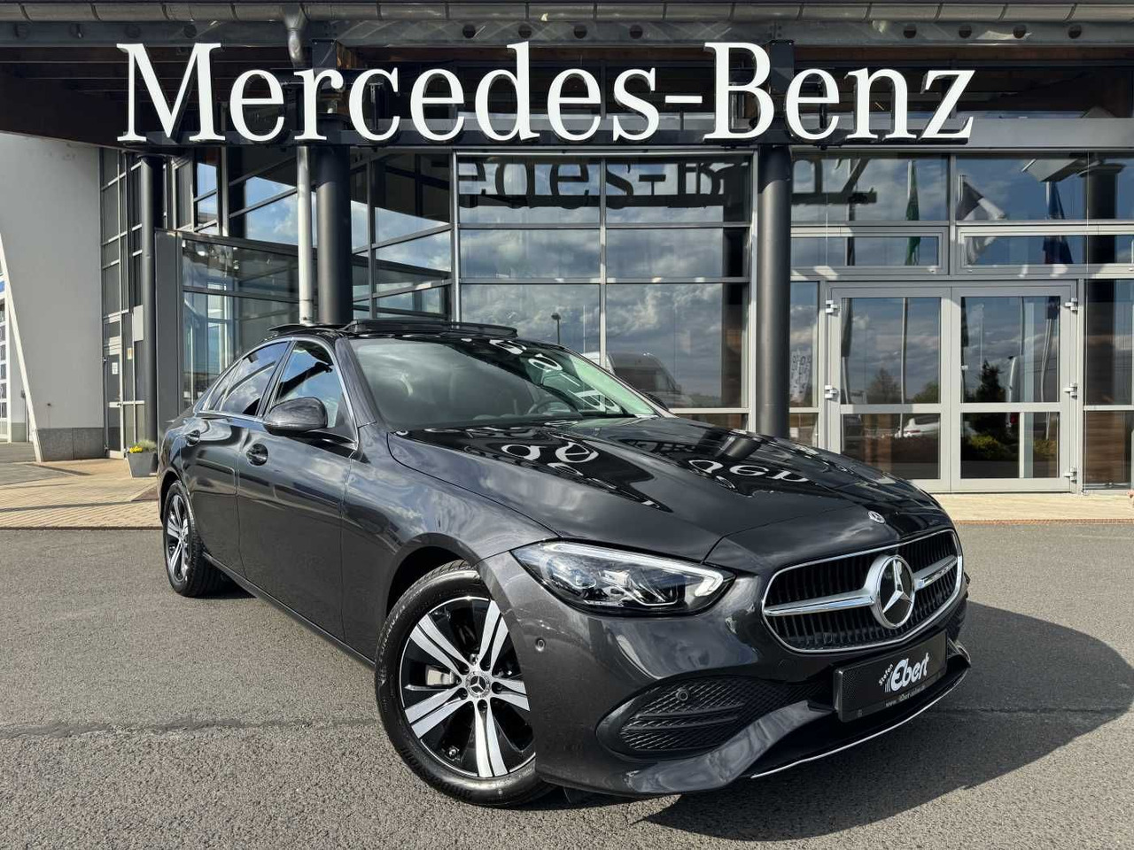 Mercedes-Benz C 200 9G Avantgarde+Pano+360+Memory+ MBUX+TotW - Mobil sedan: gambar 1 Mercedes-Benz C 200 9G Avantgarde+Pano+360+Memory+ MBUX+TotW - Mobil sedan: gambar 1