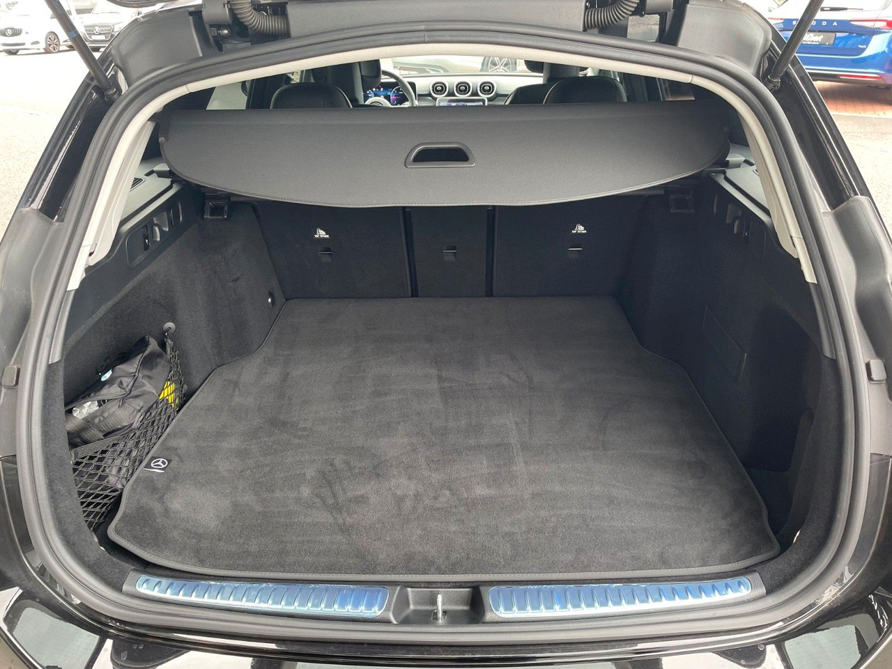 Mercedes-Benz C 200 d T AMG+Night+360°+Digital+Memory+Keyless - Station wagon: gambar 5 Mercedes-Benz C 200 d T AMG+Night+360°+Digital+Memory+Keyless - Station wagon: gambar 5