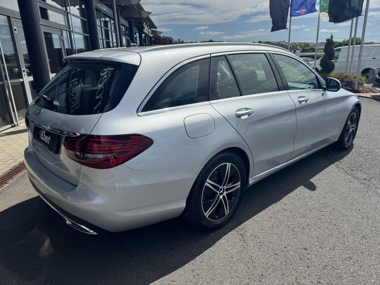 Mercedes-Benz C 220d T Avantgarde+RKamera+LED+TotW+SpurH - Mobil: gambar 4 Mercedes-Benz C 220d T Avantgarde+RKamera+LED+TotW+SpurH - Mobil: gambar 4