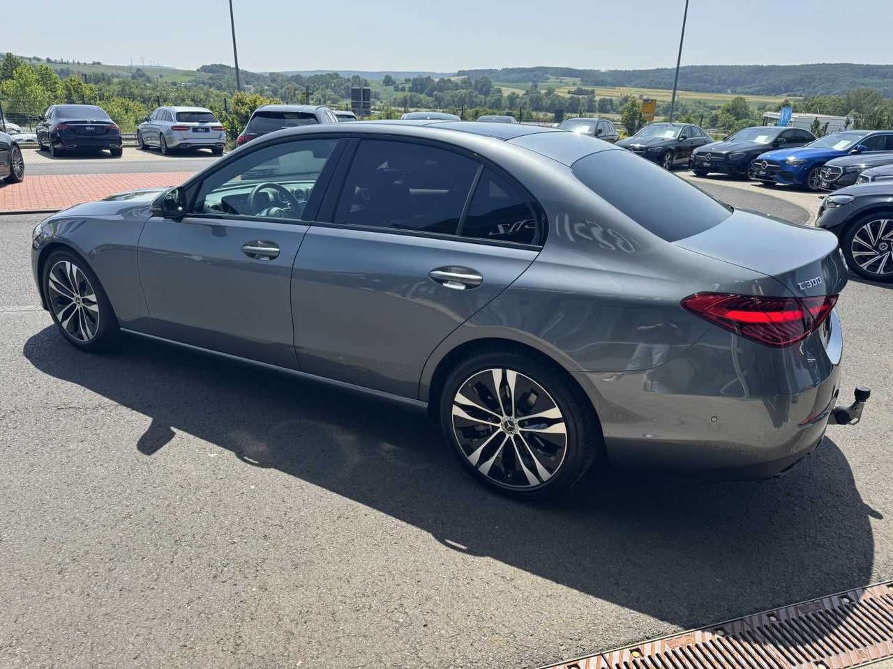 Mercedes-Benz C 300 4M Avantgarde+Pano+Bumester+AHK+RFK+ Night - Mobil sedan: gambar 3 Mercedes-Benz C 300 4M Avantgarde+Pano+Bumester+AHK+RFK+ Night - Mobil sedan: gambar 3