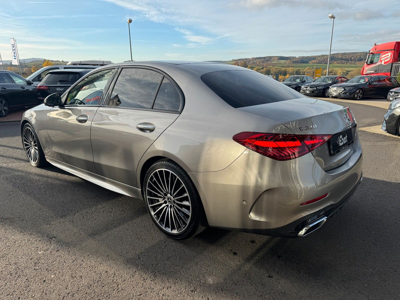 Mercedes-Benz C 300 AMG+Pano+Burmester+360+Digital+Memory - Mobil sedan: gambar 3 Mercedes-Benz C 300 AMG+Pano+Burmester+360+Digital+Memory - Mobil sedan: gambar 3