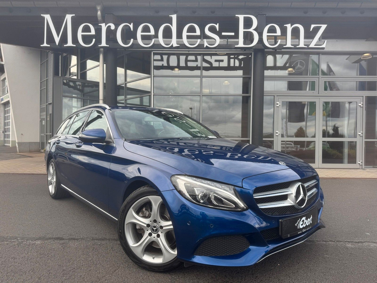 Mercedes-Benz C 300 T Avantgarde+Ambiente+LED+IHC+SpiegelP - Station wagon: gambar 1 Mercedes-Benz C 300 T Avantgarde+Ambiente+LED+IHC+SpiegelP - Station wagon: gambar 1