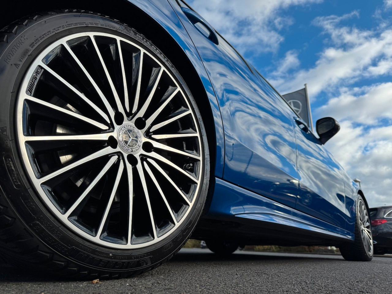 Mercedes-Benz C 300d AMG+Burmester+Distr+Digital+360+ - Mobil sedan: gambar 5 Mercedes-Benz C 300d AMG+Burmester+Distr+Digital+360+ - Mobil sedan: gambar 5