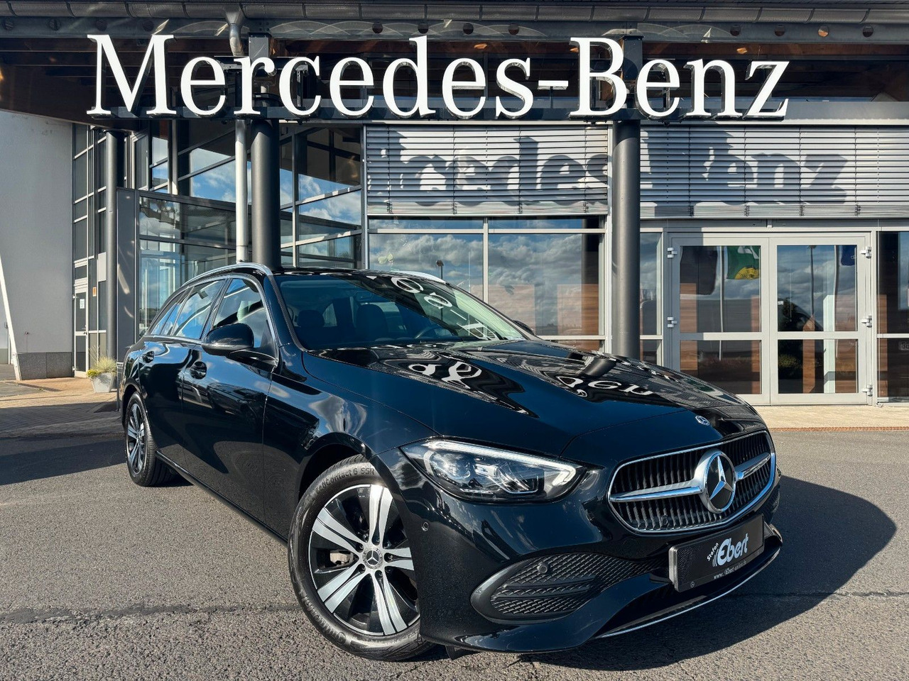 Mercedes-Benz C 300d T Avantgarde+RKamera+TotW+Ambiente - Station wagon: gambar 1 Mercedes-Benz C 300d T Avantgarde+RKamera+TotW+Ambiente - Station wagon: gambar 1