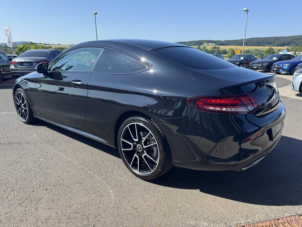 Mercedes-Benz C 400 4M AMG Coupe Pano+Burm+Distr+Memory+360 - Mobil: gambar 3 Mercedes-Benz C 400 4M AMG Coupe Pano+Burm+Distr+Memory+360 - Mobil: gambar 3