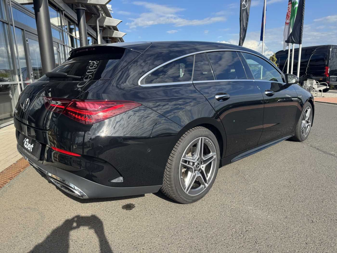 Mercedes-Benz CLA 180 Shooting Brake+AMG+Distr+AHK+RFK+ - Mobil: gambar 4 Mercedes-Benz CLA 180 Shooting Brake+AMG+Distr+AHK+RFK+ - Mobil: gambar 4
