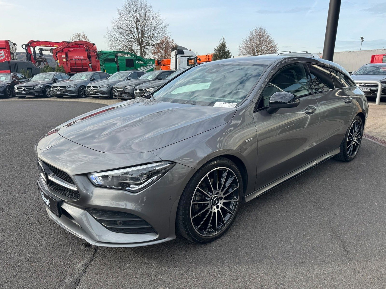Mercedes-Benz CLA 200d SB Edition+AMG+AHK+MultiBeam+Ambiente - Station wagon: gambar 2 Mercedes-Benz CLA 200d SB Edition+AMG+AHK+MultiBeam+Ambiente - Station wagon: gambar 2