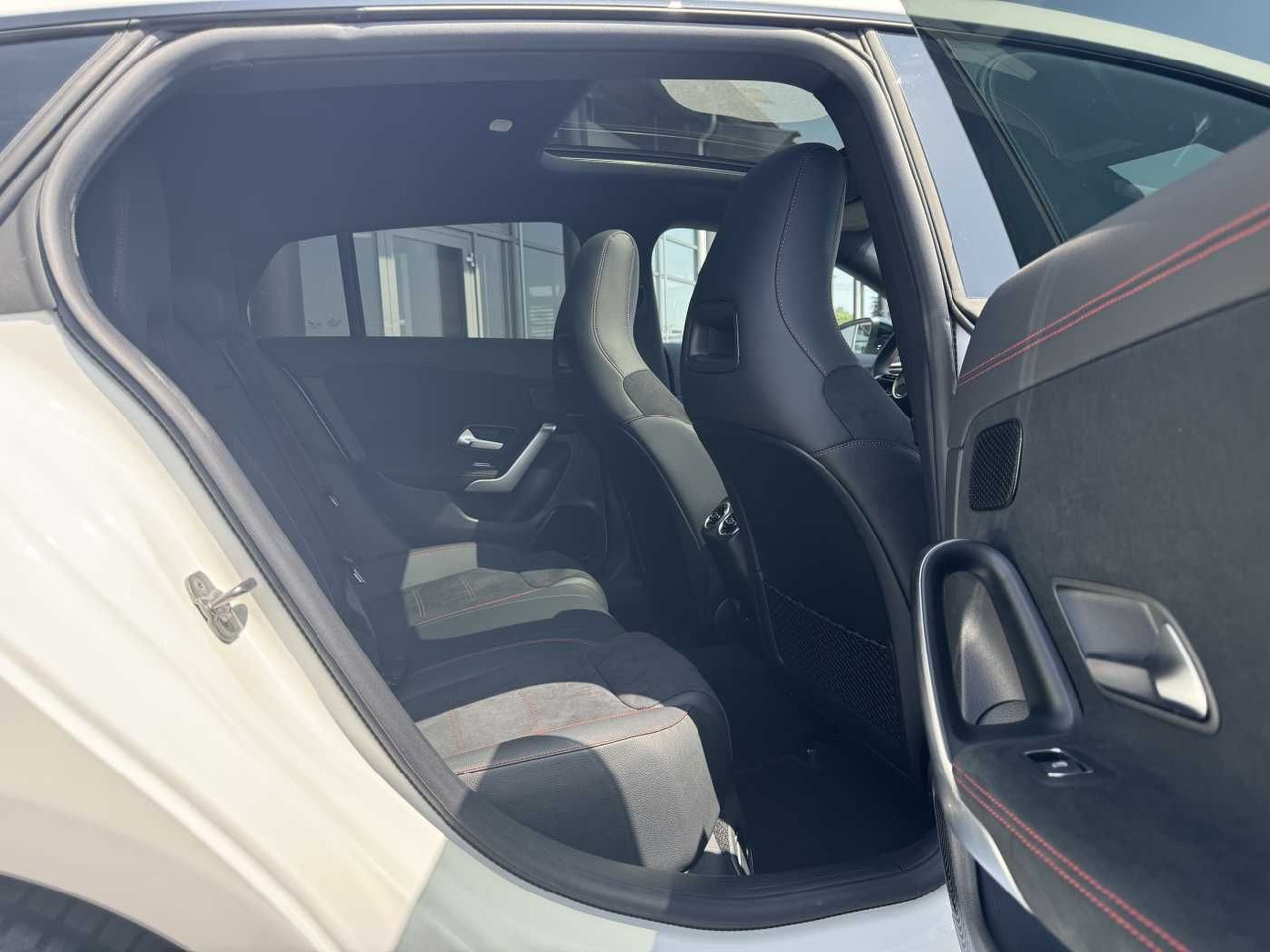 Leasing  Mercedes-Benz CLA 220d Shooting Brake AMG+Pano+Distr+AHK+uvm. Mercedes-Benz CLA 220d Shooting Brake AMG+Pano+Distr+AHK+uvm.: gambar 7