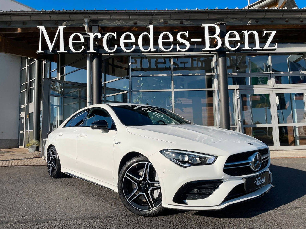 Mercedes-Benz CLA 35 AMG Aero+TotW+R-Kamera+Ambiente - Coupe: gambar 1 Mercedes-Benz CLA 35 AMG Aero+TotW+R-Kamera+Ambiente - Coupe: gambar 1
