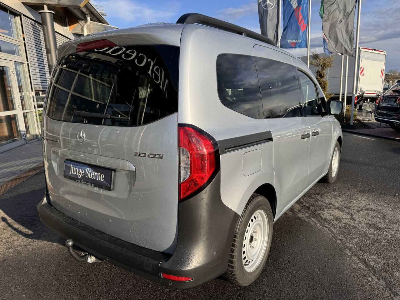 Mercedes-Benz Citan 110 CDI Tourer Klima AHK Kamera MBUX Tempo - Van penumpang: gambar 4 Mercedes-Benz Citan 110 CDI Tourer Klima AHK Kamera MBUX Tempo - Van penumpang: gambar 4