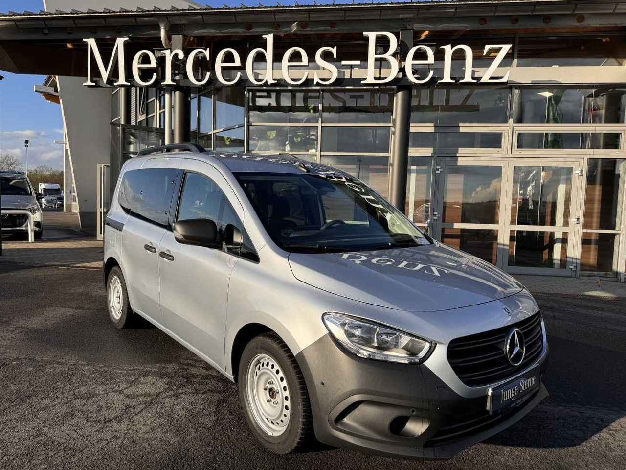 Mercedes-Benz Citan 110 CDI Tourer Klima AHK Kamera MBUX Tempo - Van penumpang: gambar 1 Mercedes-Benz Citan 110 CDI Tourer Klima AHK Kamera MBUX Tempo - Van penumpang: gambar 1