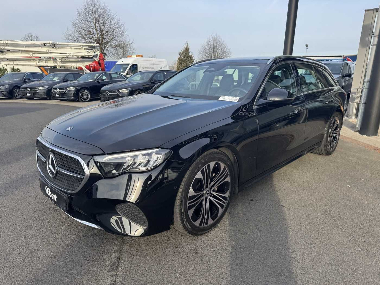 Mercedes-Benz E 200 T AVANTGARDE+DistrPlus+Pano+ AHK+Ambiente - Mobil: gambar 2 Mercedes-Benz E 200 T AVANTGARDE+DistrPlus+Pano+ AHK+Ambiente - Mobil: gambar 2