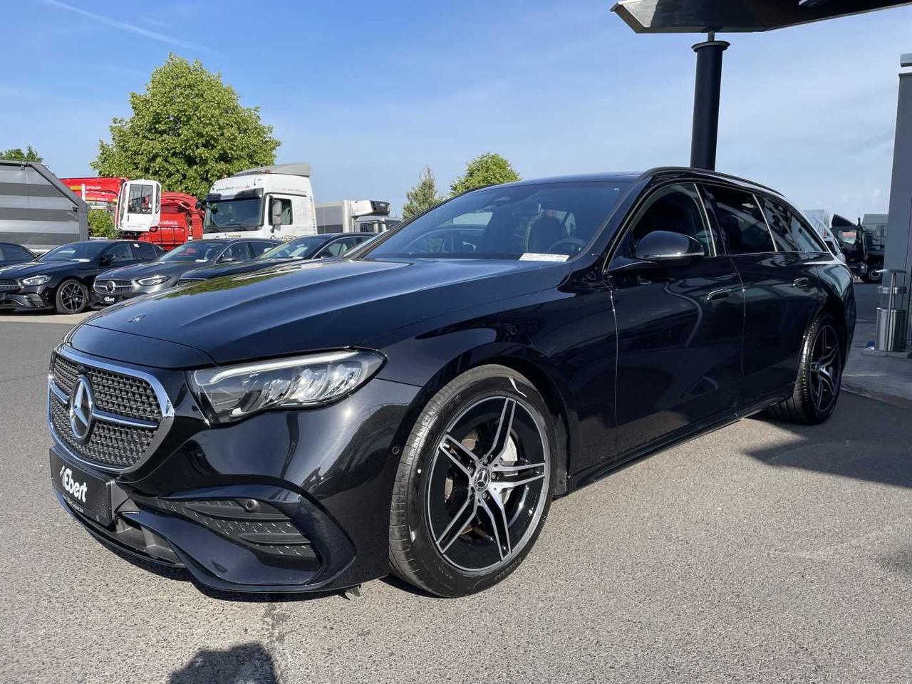 Mercedes-Benz E 220 d T AMG-Line AHK+Distr+R-Kamera +Ambiente+ - Mobil: gambar 2 Mercedes-Benz E 220 d T AMG-Line AHK+Distr+R-Kamera +Ambiente+ - Mobil: gambar 2
