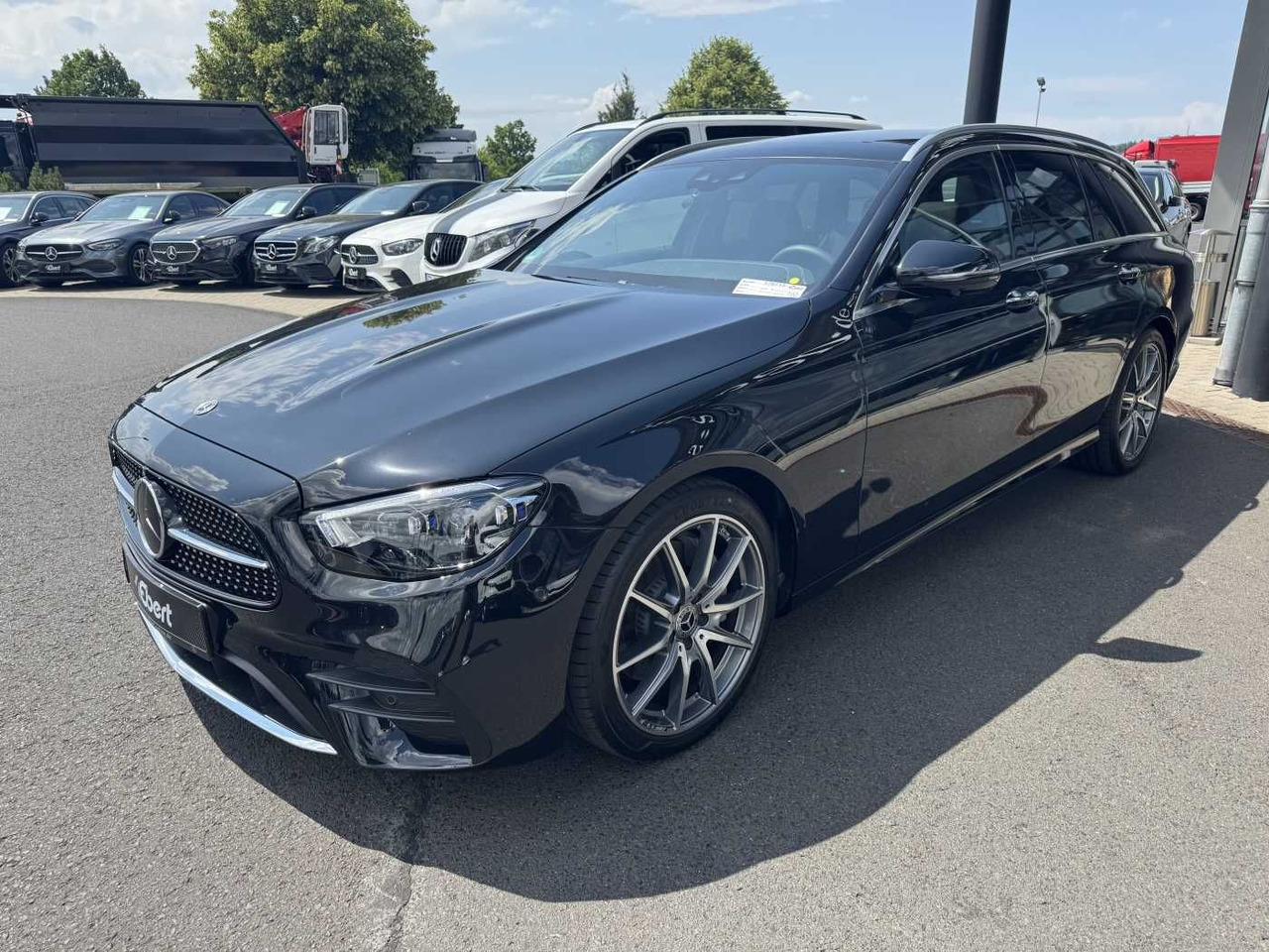Mercedes-Benz E 220d AMG+Pano+Burm+Distr+Memory+AHK+360 - Mobil: gambar 2 Mercedes-Benz E 220d AMG+Pano+Burm+Distr+Memory+AHK+360 - Mobil: gambar 2
