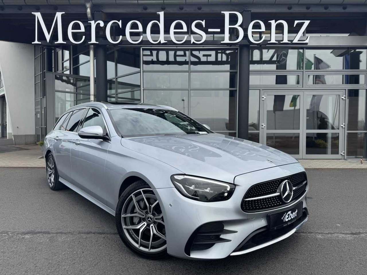 Mercedes-Benz E 220d T AMG+AHK+ESD+RKamera+TotW+ Ambiente - Mobil: gambar 1 Mercedes-Benz E 220d T AMG+AHK+ESD+RKamera+TotW+ Ambiente - Mobil: gambar 1