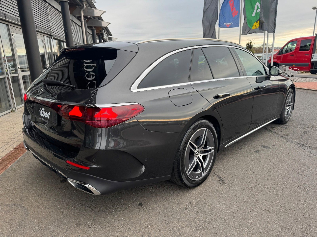 Mercedes-Benz E 220d T AMG+Hyperscreen+Leder+AHK+DistrPro+STH - Station wagon: gambar 5 Mercedes-Benz E 220d T AMG+Hyperscreen+Leder+AHK+DistrPro+STH - Station wagon: gambar 5