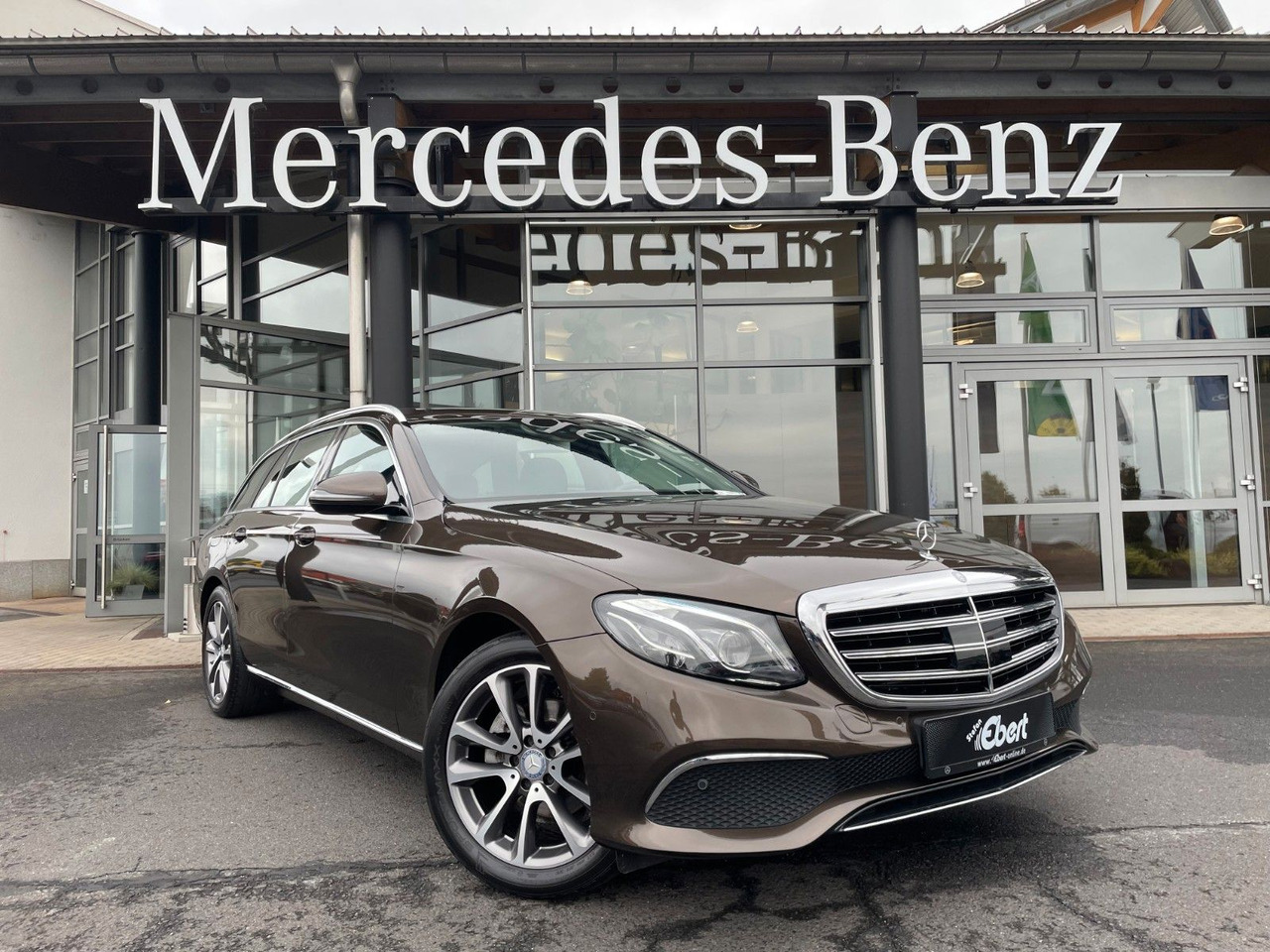 Mercedes-Benz E 220d T Exclusive Multibeam+Distr+Comand+Ambien - Station wagon: gambar 1 Mercedes-Benz E 220d T Exclusive Multibeam+Distr+Comand+Ambien - Station wagon: gambar 1