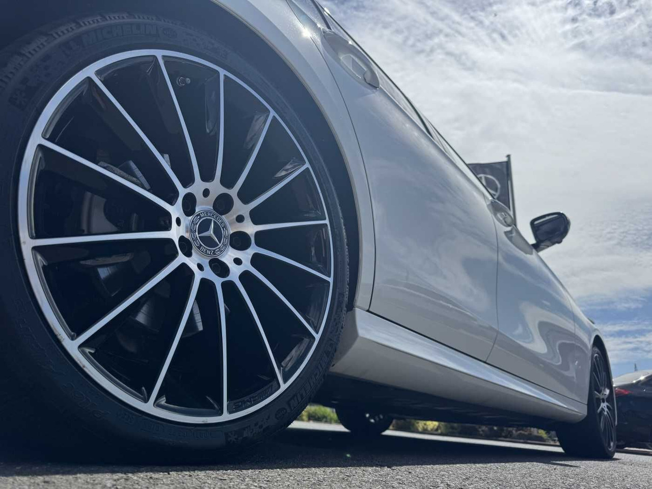 Mercedes-Benz E 300d 4M AMG+Pano+Burm+AHK+360+HUD+ - Mobil: gambar 5 Mercedes-Benz E 300d 4M AMG+Pano+Burm+AHK+360+HUD+ - Mobil: gambar 5