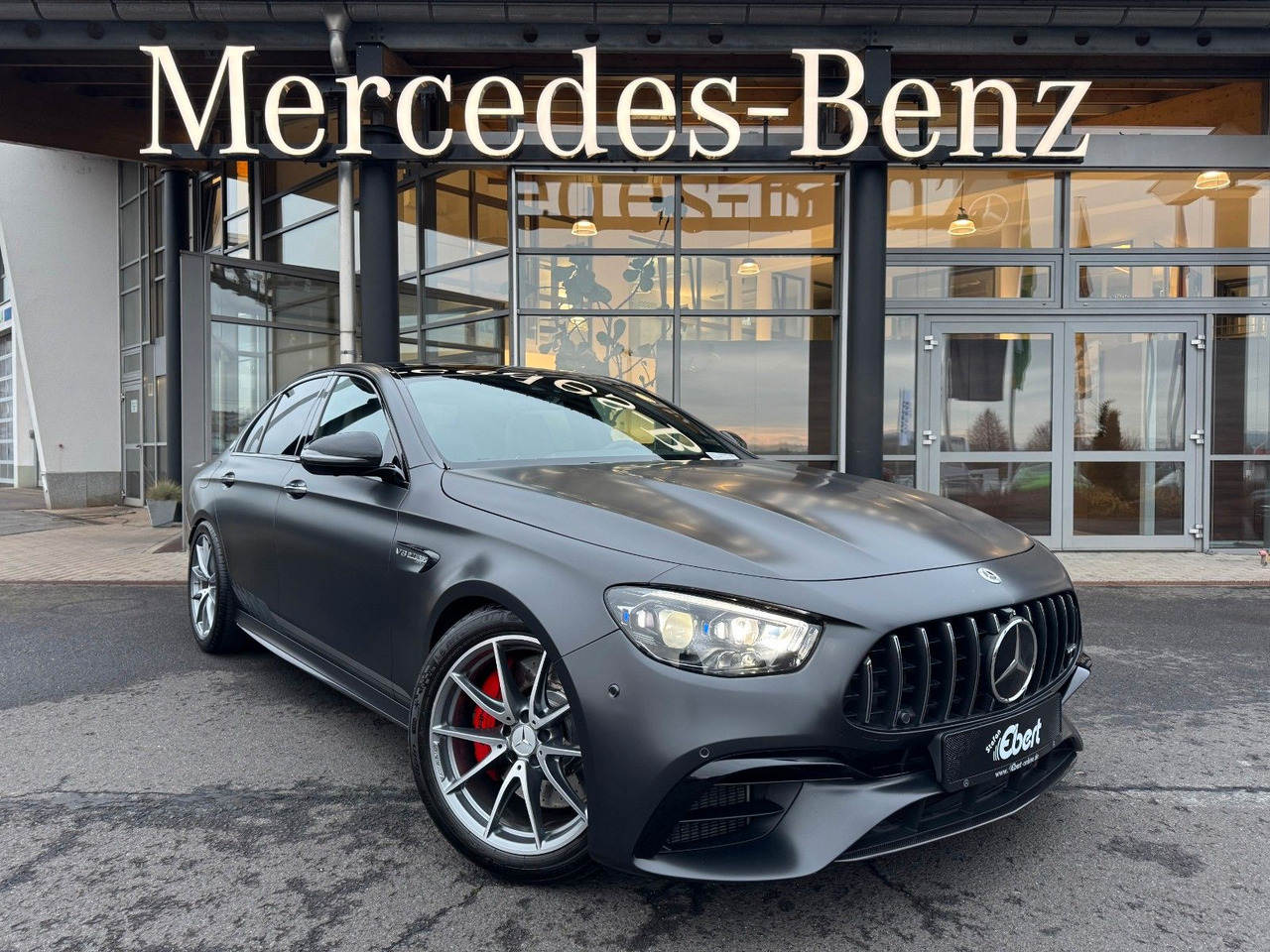 Mercedes-Benz E 63 AMG S FinalEd+Pano+Burm+STH+Memory+HUD - Mobil sedan: gambar 1 Mercedes-Benz E 63 AMG S FinalEd+Pano+Burm+STH+Memory+HUD - Mobil sedan: gambar 1