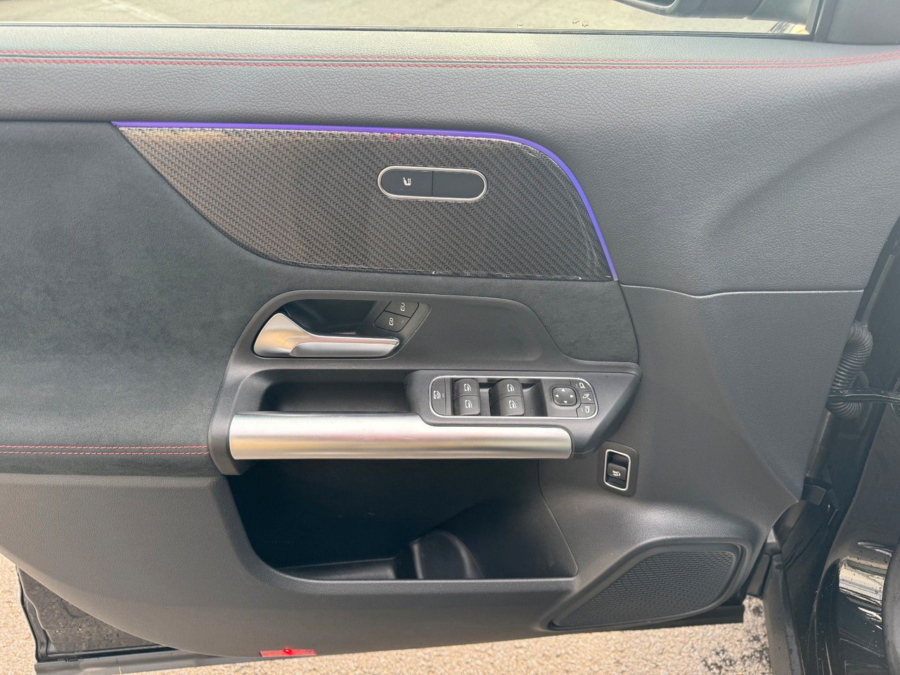 Mobil SUV Mercedes-Benz GLA 200 AMG+Pano+Distr+Ambiente+Multibeam+: gambar 12 Mobil SUV Mercedes-Benz GLA 200 AMG+Pano+Distr+Ambiente+Multibeam+: gambar 12