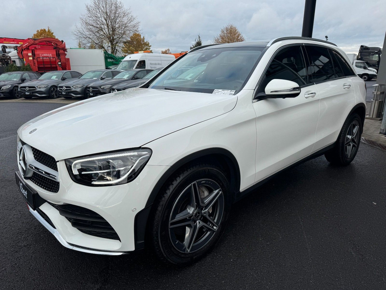 Mercedes-Benz GLC 200 4M AMG+Pano+Distr+StandH+AHK+360+HUD - Mobil SUV: gambar 3 Mercedes-Benz GLC 200 4M AMG+Pano+Distr+StandH+AHK+360+HUD - Mobil SUV: gambar 3