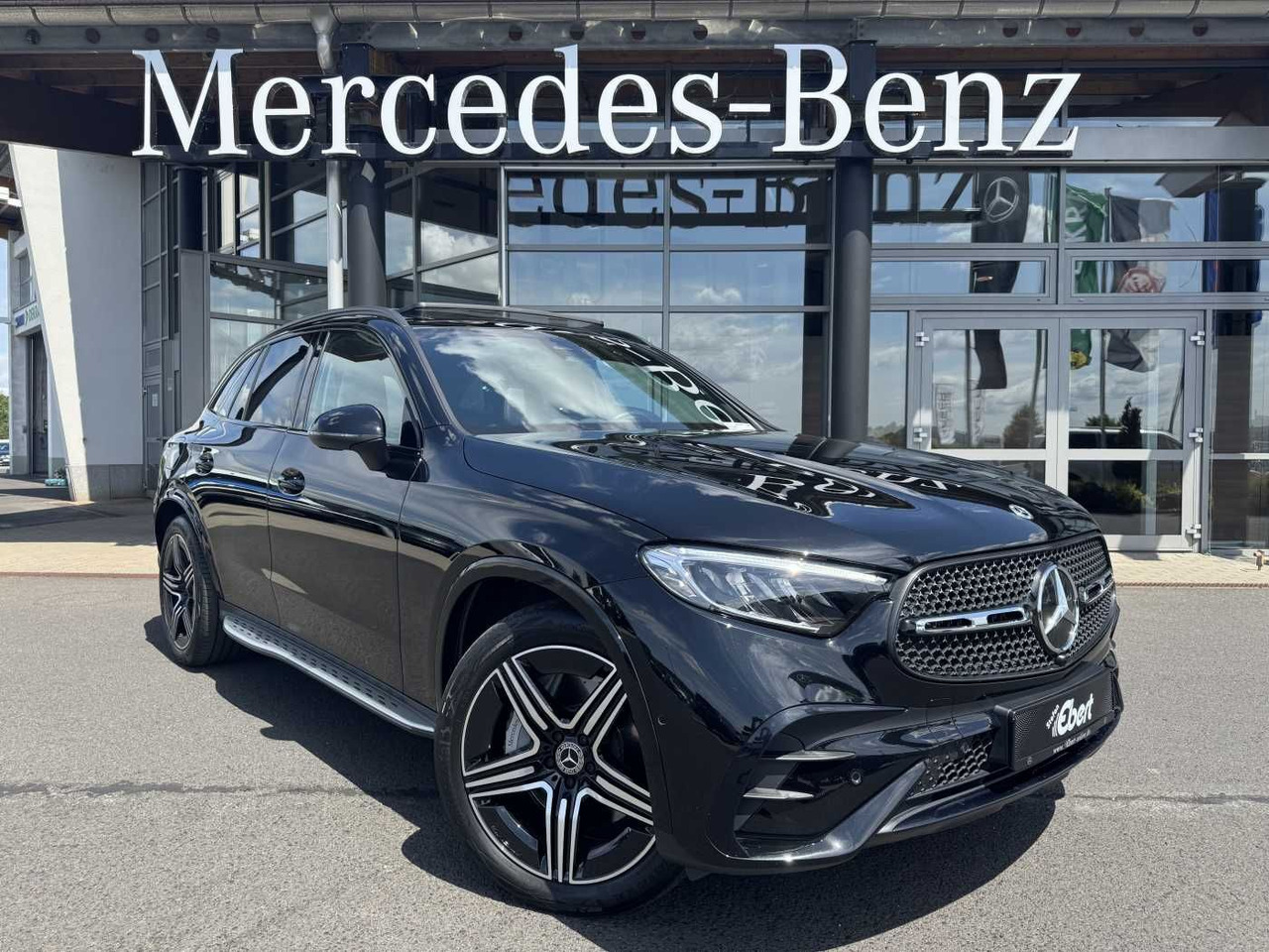 Mercedes-Benz GLC 200 4M AMG+Pano+Memory+RFK+Night+TotW - Mobil SUV: gambar 1 Mercedes-Benz GLC 200 4M AMG+Pano+Memory+RFK+Night+TotW - Mobil SUV: gambar 1