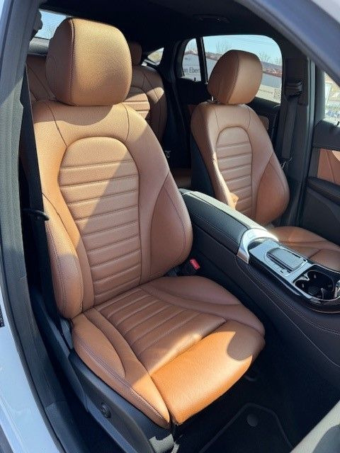 Mercedes-Benz GLC 43 AMG Coupe AirM+Memory+RFK+ SPUR+TOTW+ESD - Mobil: gambar 1 Mercedes-Benz GLC 43 AMG Coupe AirM+Memory+RFK+ SPUR+TOTW+ESD - Mobil: gambar 1