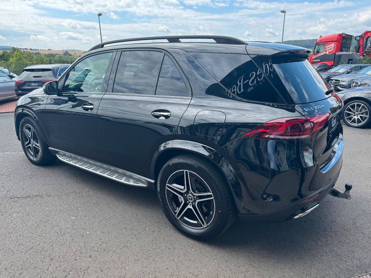 Mercedes-Benz GLE 350de 4M AMG+Pano+AHK+Burm+Distr++HUD+360+ - Mobil SUV: gambar 3 Mercedes-Benz GLE 350de 4M AMG+Pano+AHK+Burm+Distr++HUD+360+ - Mobil SUV: gambar 3