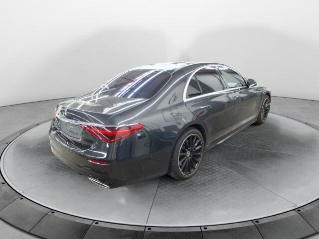 Mercedes-Benz S 580e AMG+Pano+Digital+Burm+3D+AirM+HUD+360+ - Mobil sedan: gambar 3 Mercedes-Benz S 580e AMG+Pano+Digital+Burm+3D+AirM+HUD+360+ - Mobil sedan: gambar 3