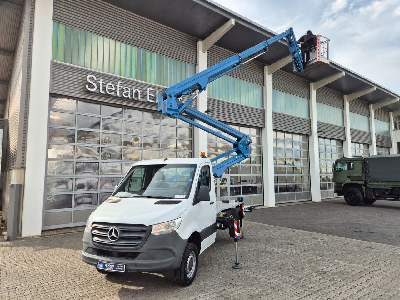 Mercedes-Benz Sprinter 314CDI Hubsteiger Ruthmann EcolineRS200 - Platform udara yang dipasang di truk: gambar 2 Mercedes-Benz Sprinter 314CDI Hubsteiger Ruthmann EcolineRS200 - Platform udara yang dipasang di truk: gambar 2